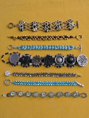 Lot of 7 - Handmade Multicolor Beaded Bracelet Set - Very Pretty & Nicely Made!